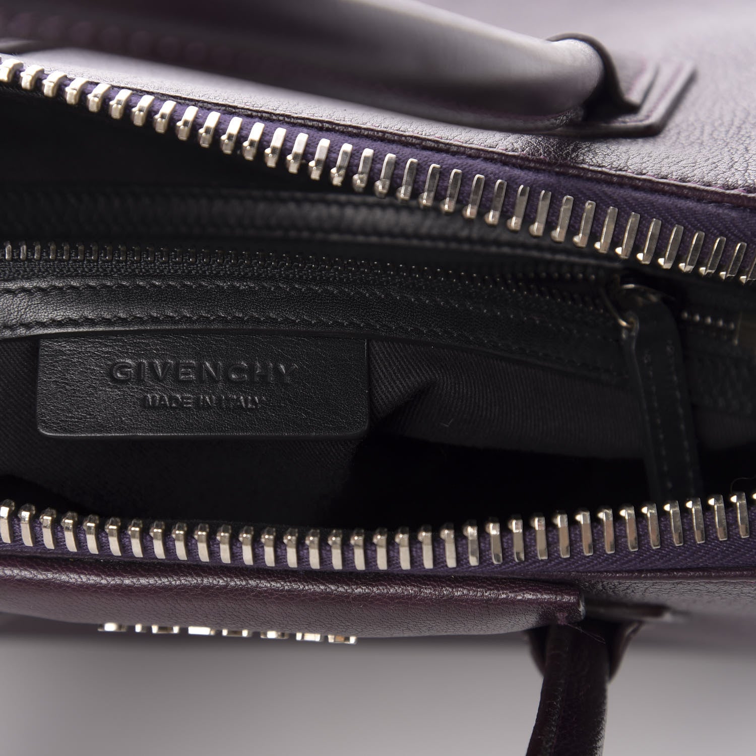 Givenchy Sugar Goatskin Small Antigona Aubergine 7 of 12