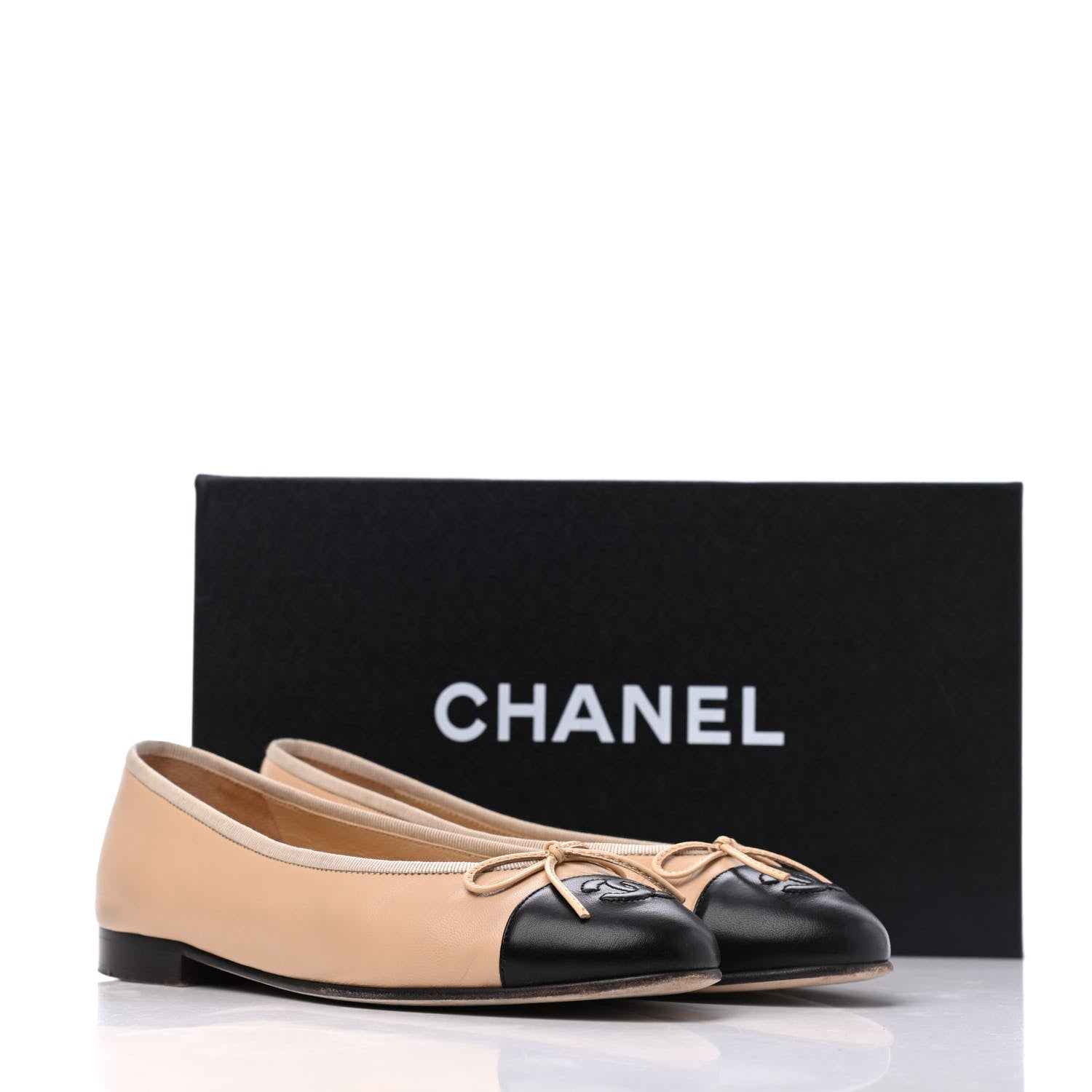Chanel Lambskin Cap Toe CC Ballerina Flats 38 Beige Black 19 of 19