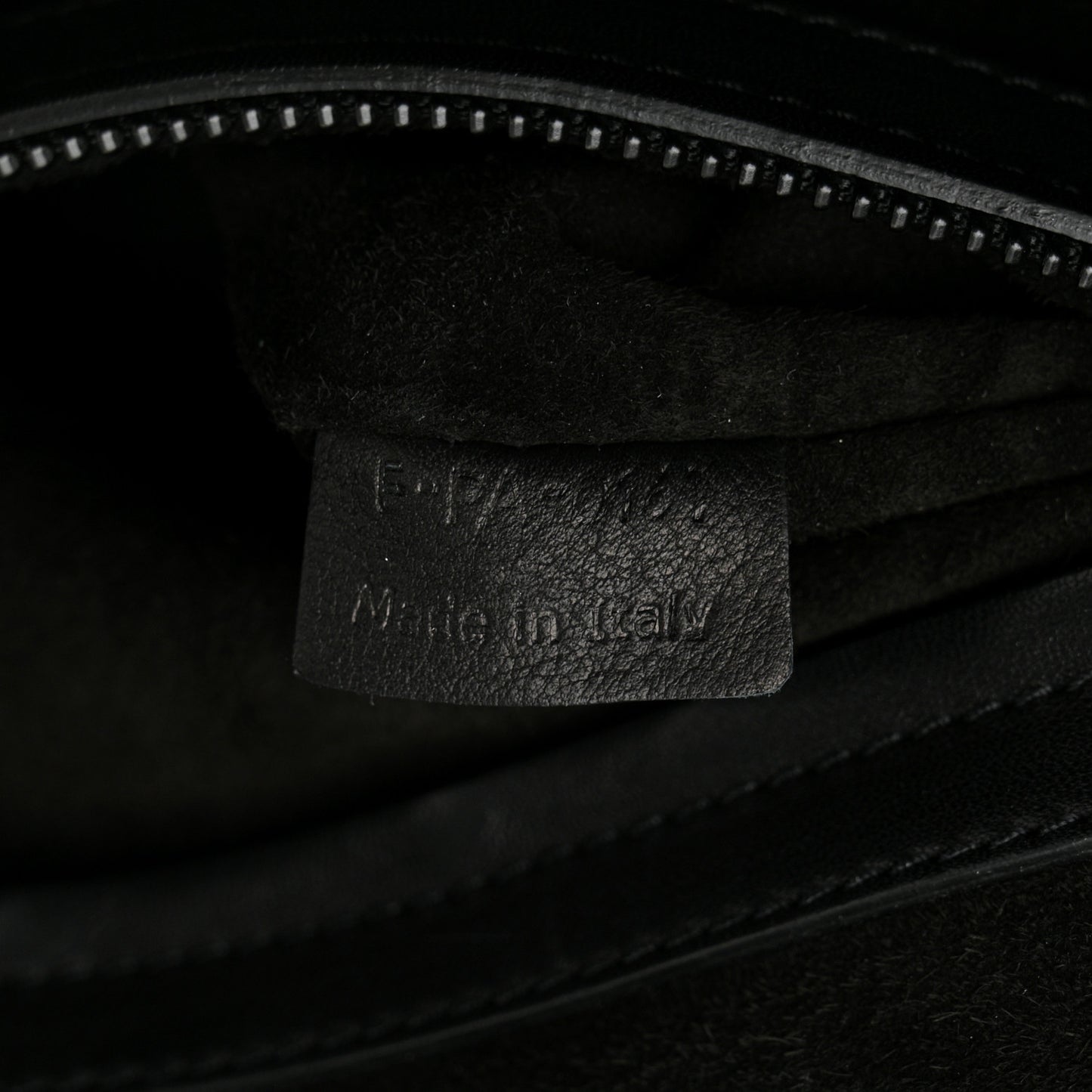 Supple Calfskin Large Phantom Luggage Black