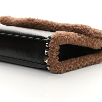 Valentino Garavani Textured Patent Calfskin Shearling Medium Rockstud Flip Lock Crossbody Bag Black 8 of 10