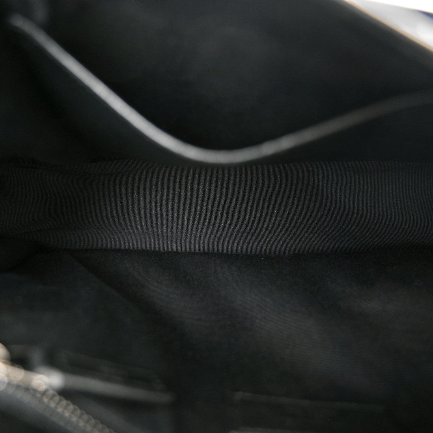Saint Laurent Crinkled Calfskin Matelasse Monogram Medium Niki Chain Satchel Black 5 of 10
