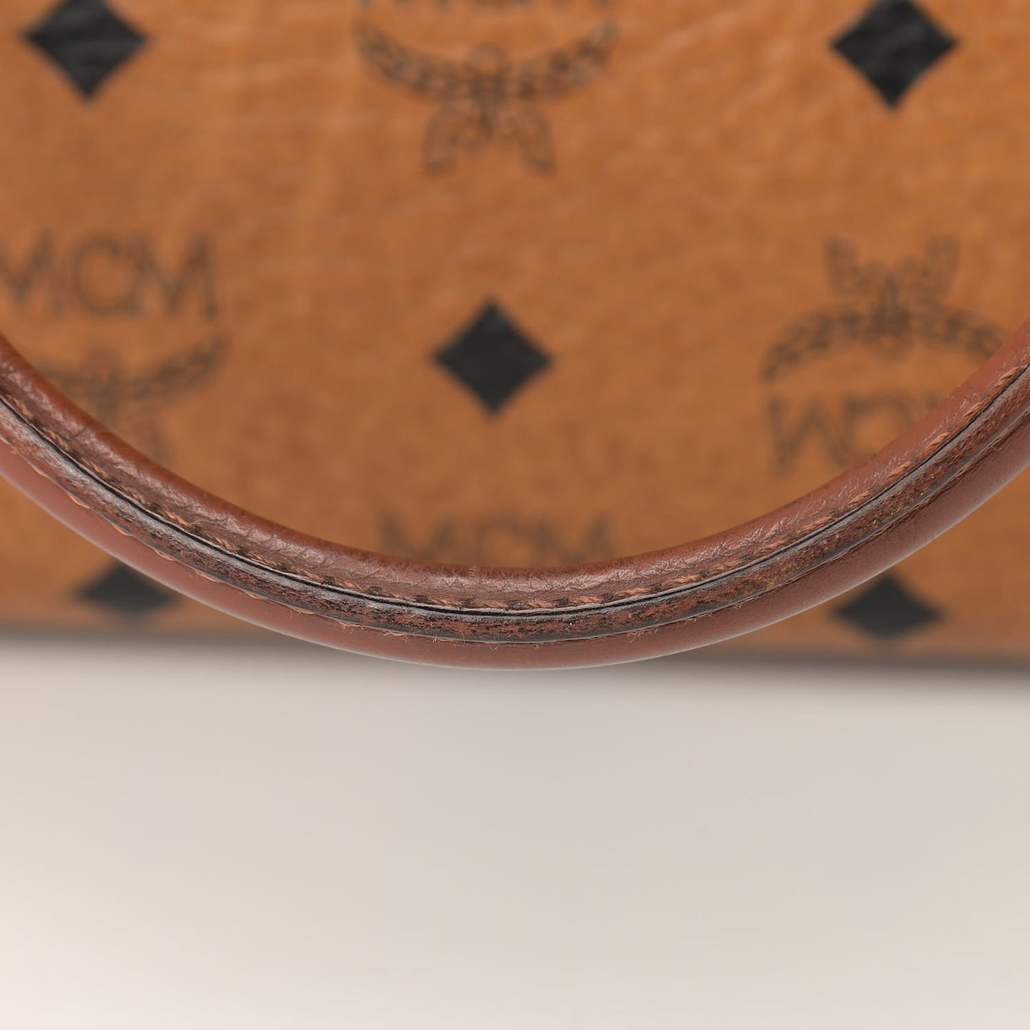 Visetos Essential Boston Bag Cognac