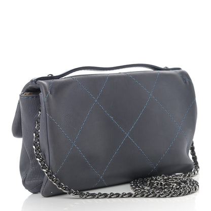 Chanel Washed Calfskin Diamond Stitch Hamptons Clutch With Chain Blue 3 of 13