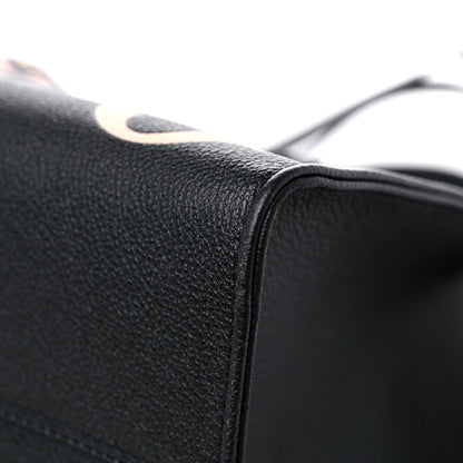 Louis Vuitton Empreinte Monogram Giant Onthego MM Black Beige 11 of 11