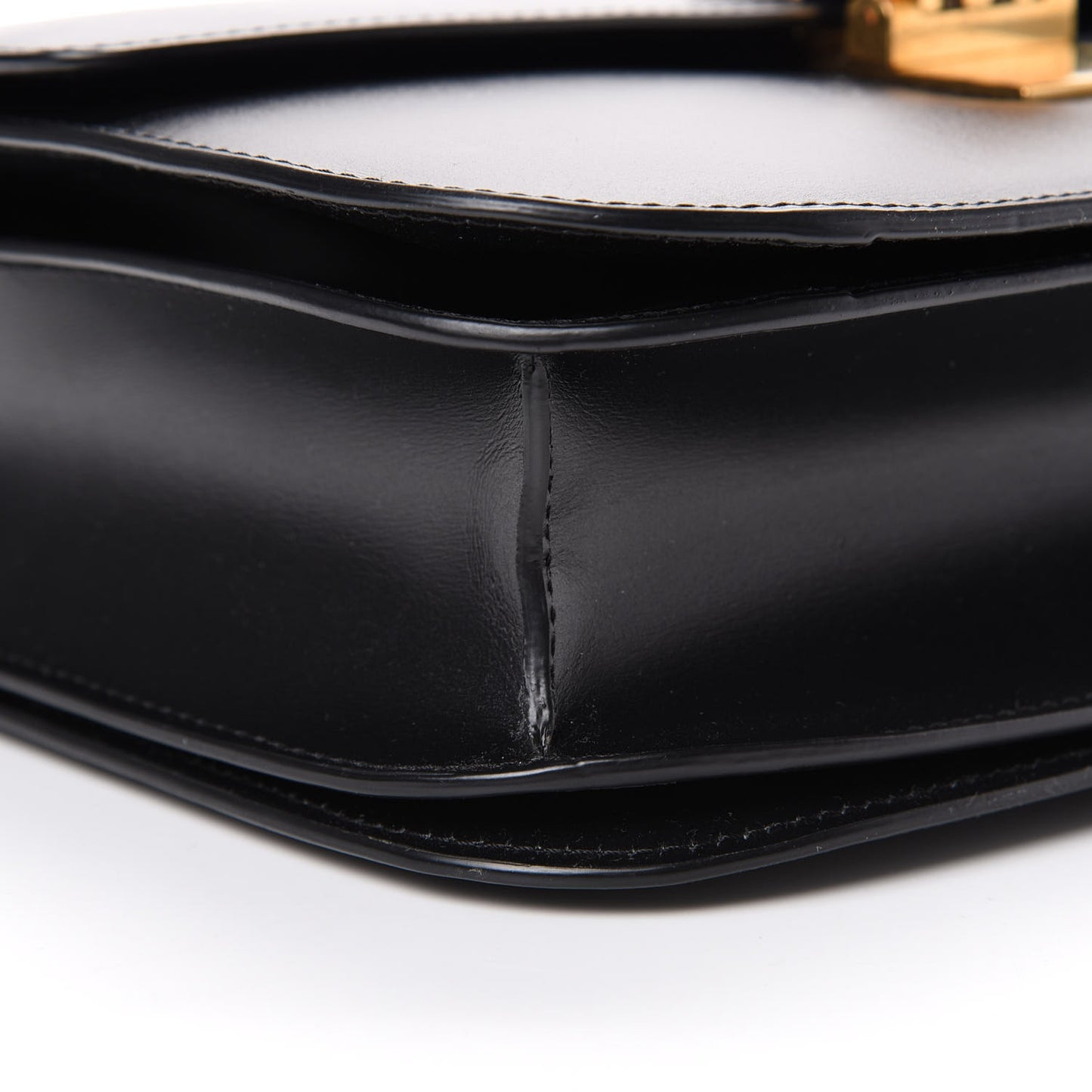 Box Calfskin Medium Classic Box Flap Bag Black