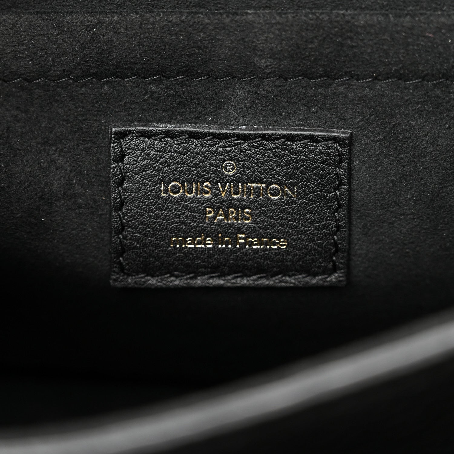 Louis Vuitton Grained Calfskin Lockme Tender Black 6 of 10