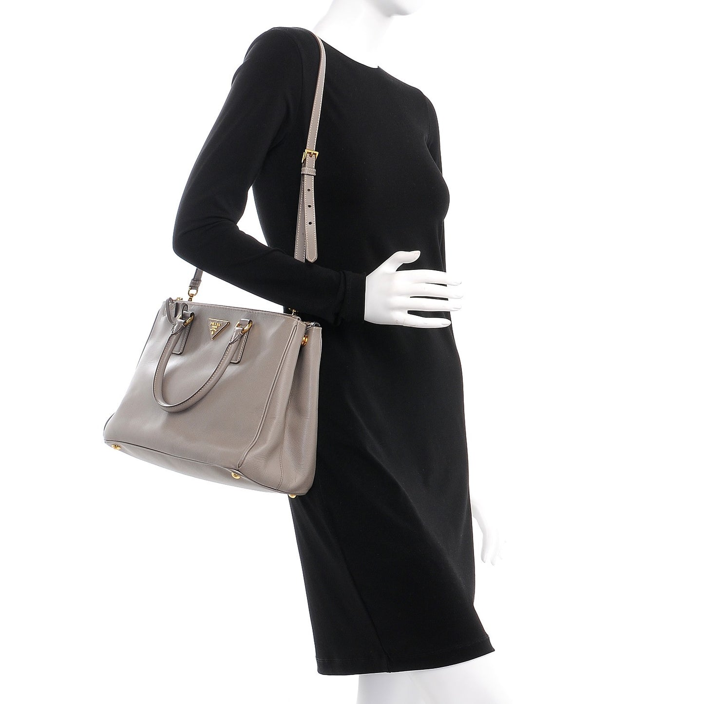 Saffiano Medium Galleria Double Zip Tote Argilla