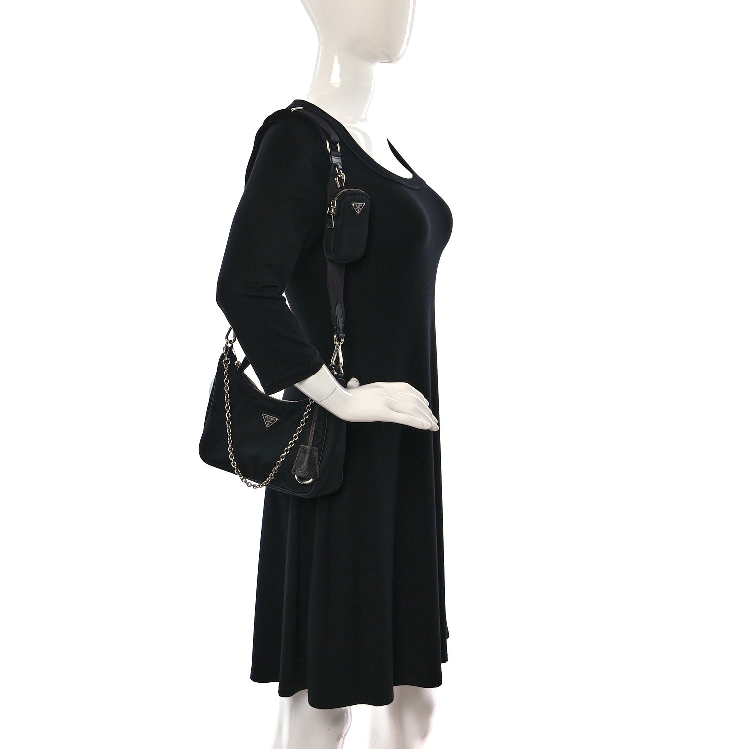 Prada Nylon Re-Edition 2005 Shoulder Bag Black 2 of 8