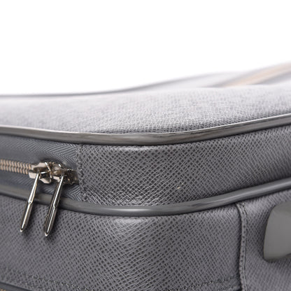 Louis Vuitton Taiga Pilot Case Glacier 11 of 16