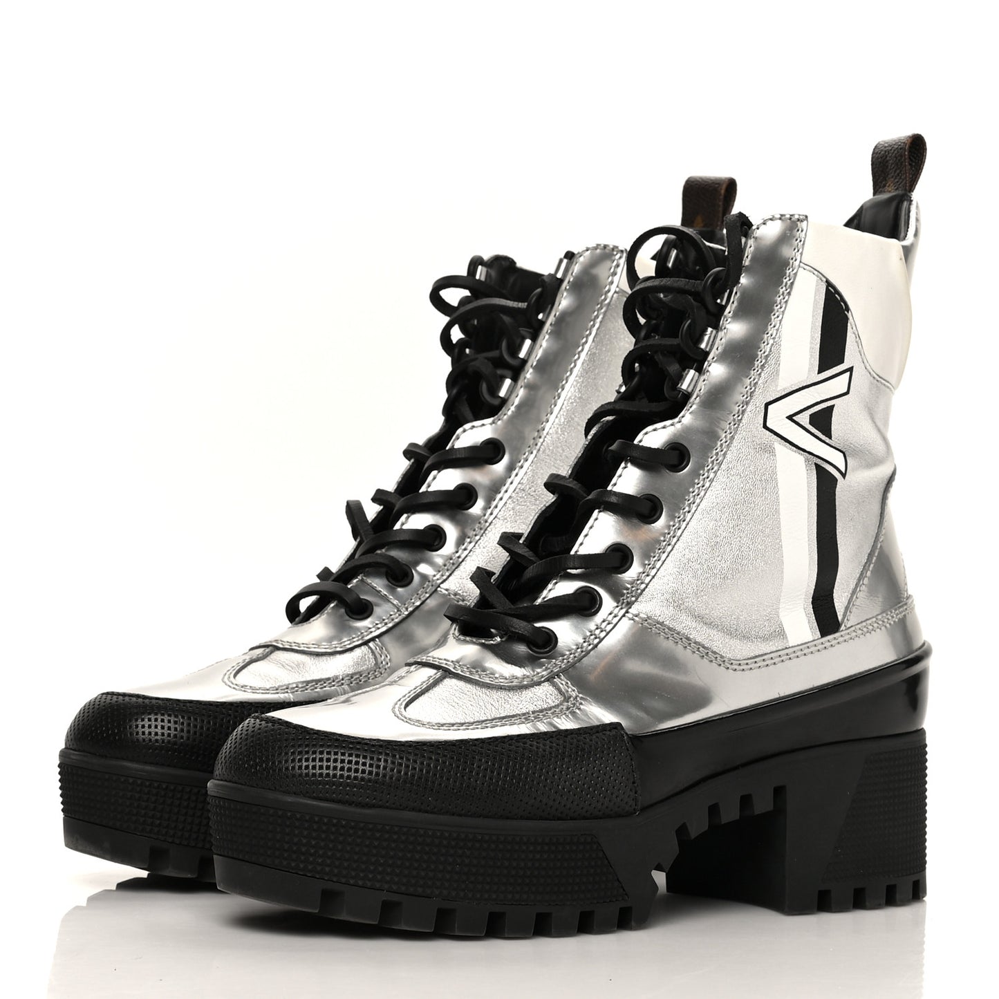 Patent Calfskin Spaceship Laureate Platform Desert Boots 37.5 Silver