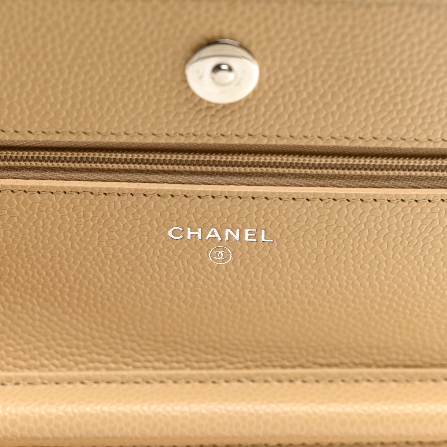 Caviar Quilted Wallet on Chain WOC Beige