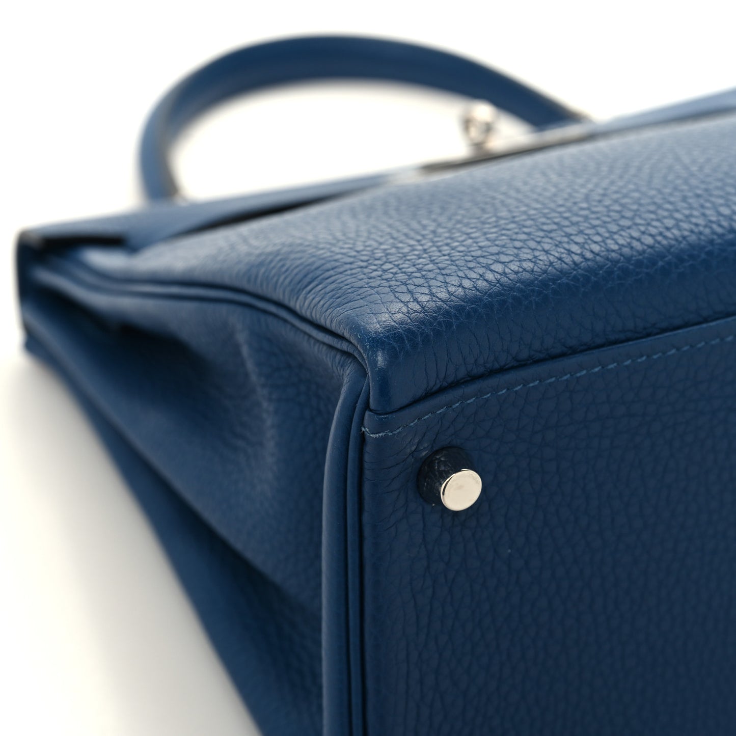 Taurillon Clemence Kelly Retourne 28 Deep Blue