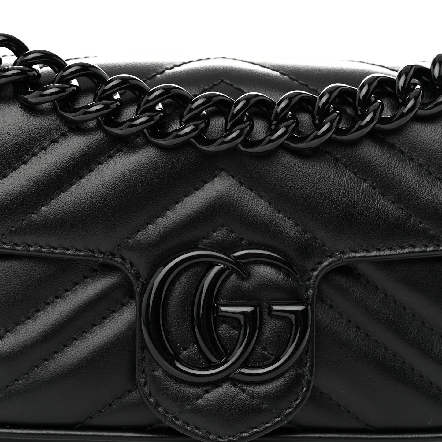 Calfskin Matelasse Monochrome GG Marmont Chain Belt Bag Black