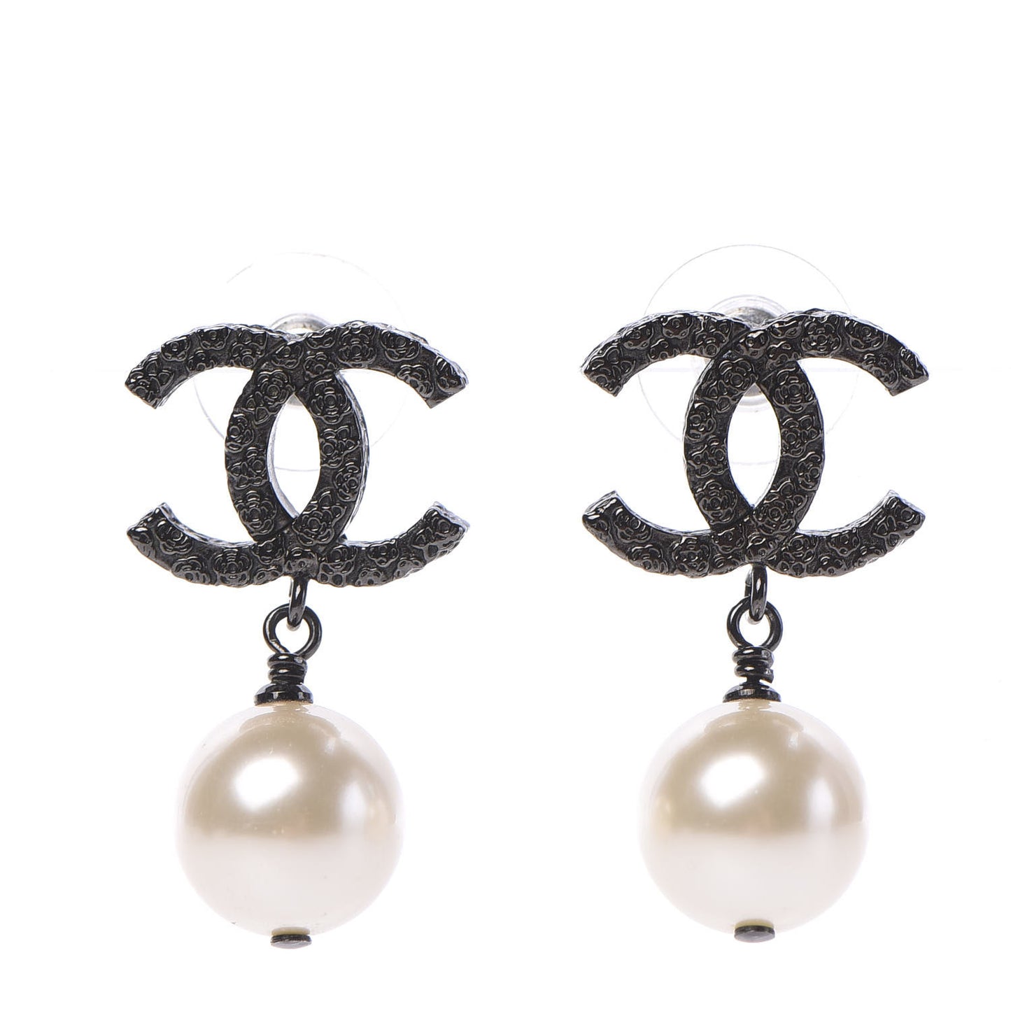 Pearl CC Drop Camelia Earrings Black Pearly White