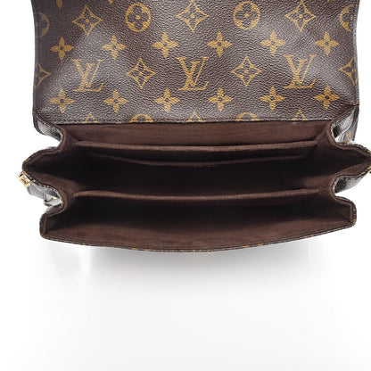 Louis Vuitton Monogram Pochette Metis 5 of 15