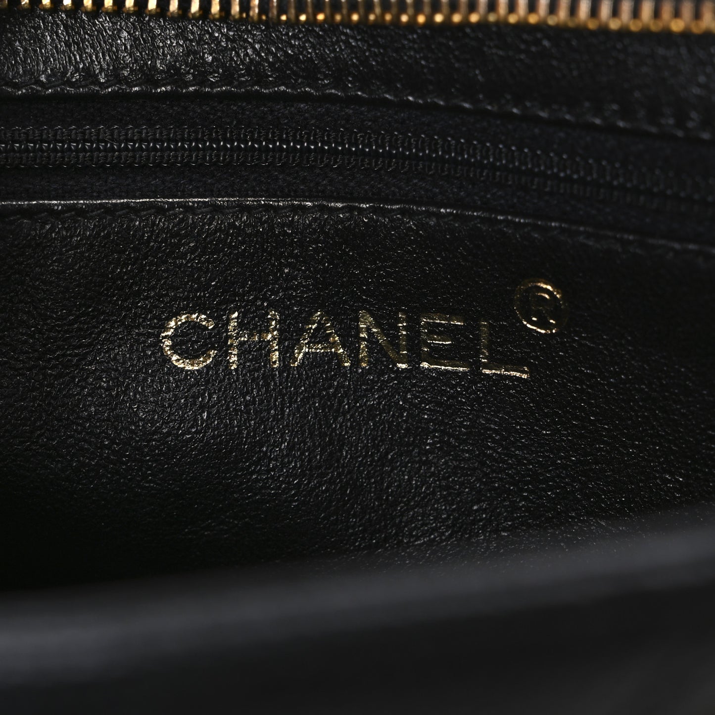 Caviar Quilted Shoulder Bag Black