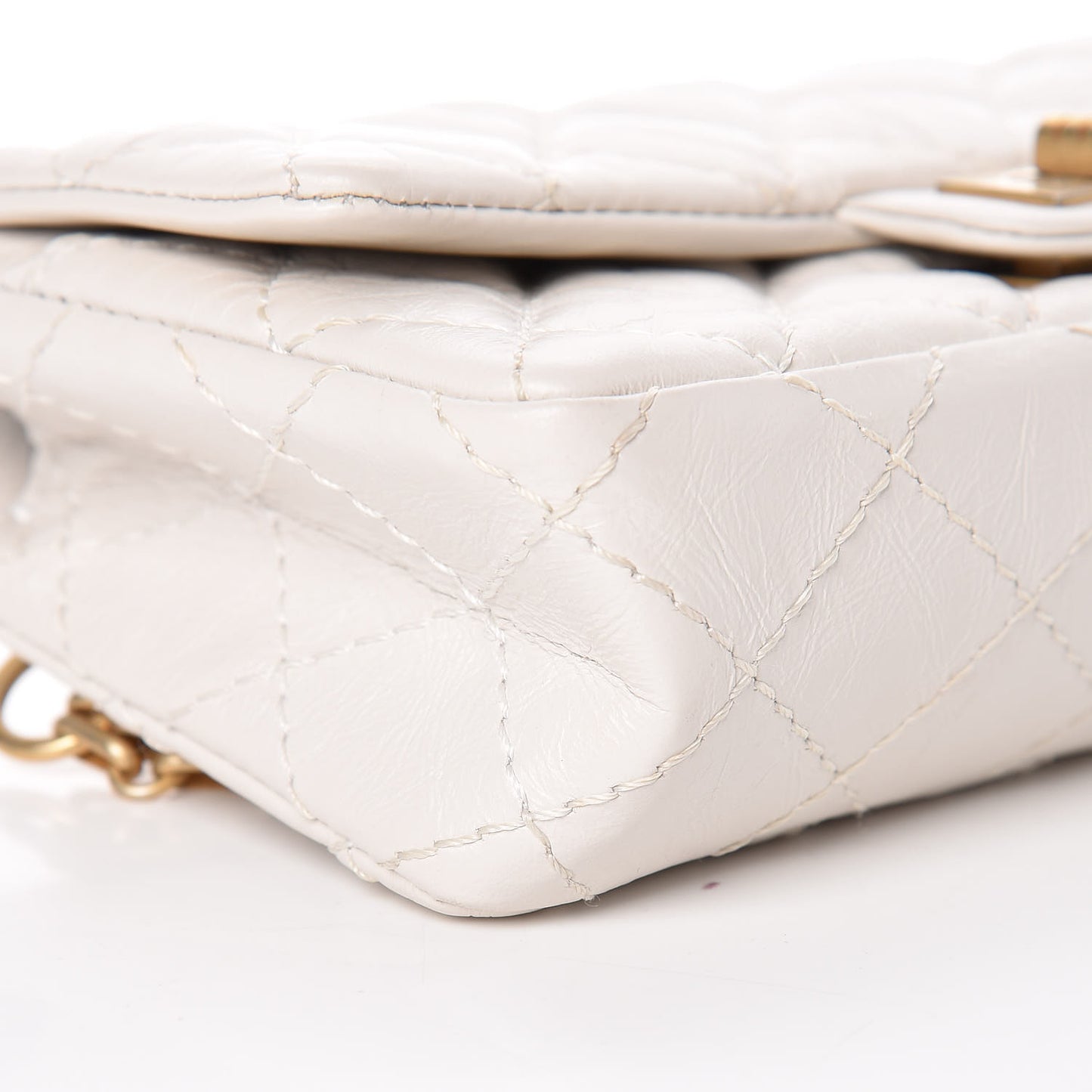 Aged Calfskin Quilted 2.55 Reissue Chain Waist Bag White