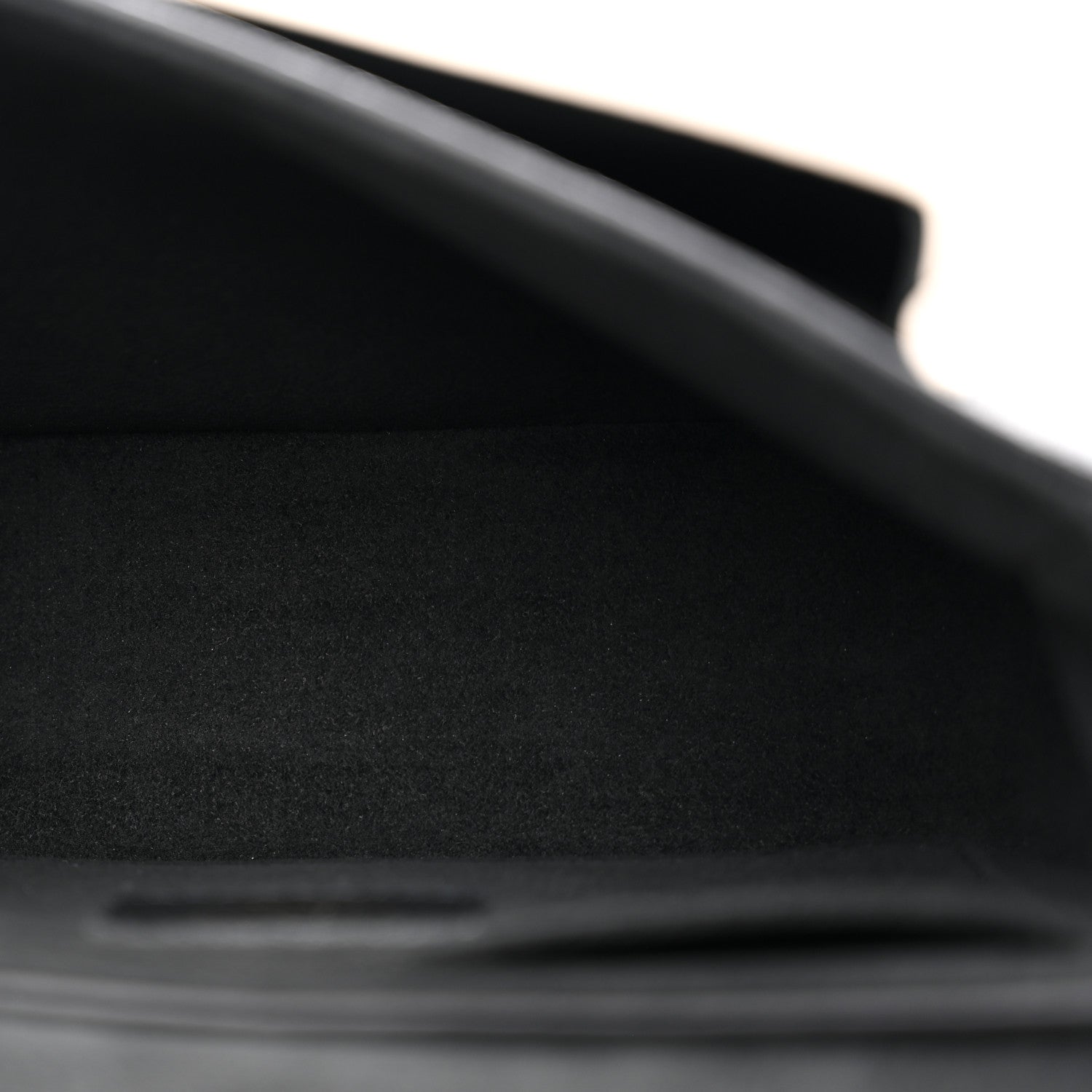 Louis Vuitton Grained Calfskin Lockme Tender Black 5 of 10