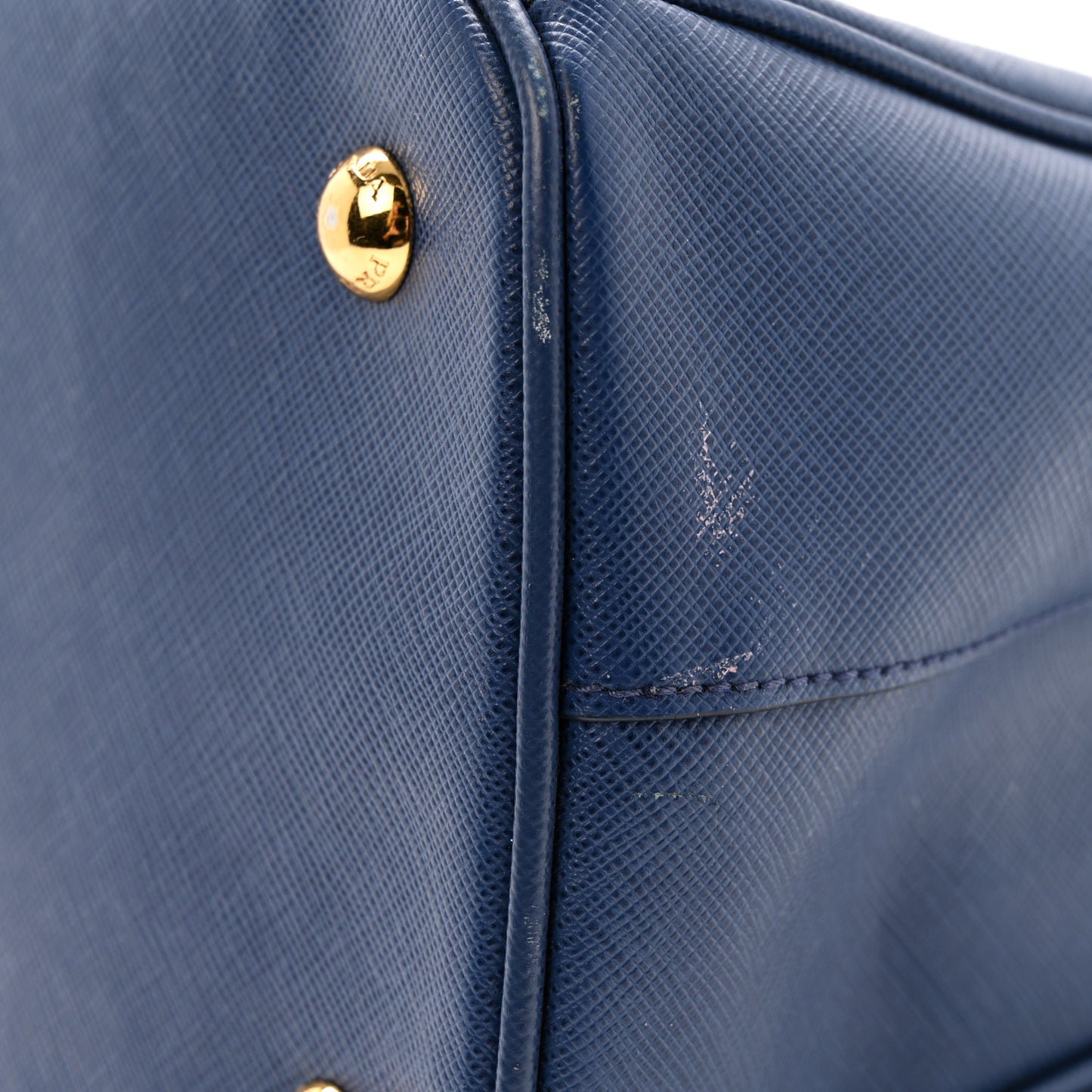 Saffiano Lux Medium Tote Bluette