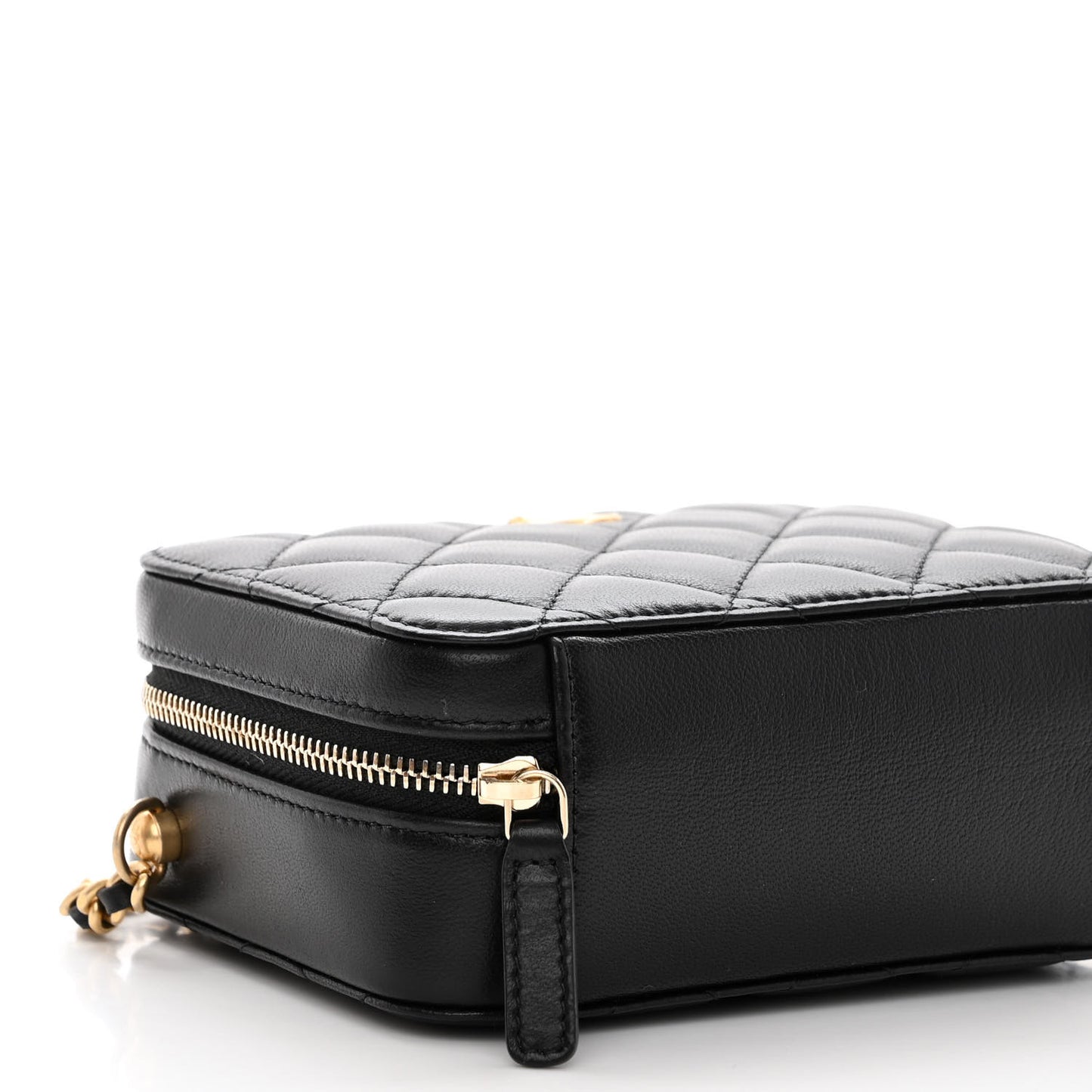 Lambskin Quilted CC Pearl Crush Camera Case Black