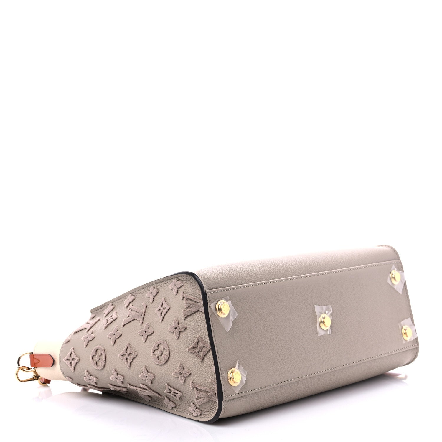 Louis Vuitton Calfskin Monogram Tufting On My Side Galet 4 of 8