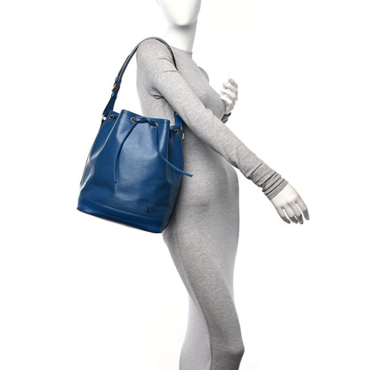 Louis Vuitton Epi Noe Toledo 2 of 11