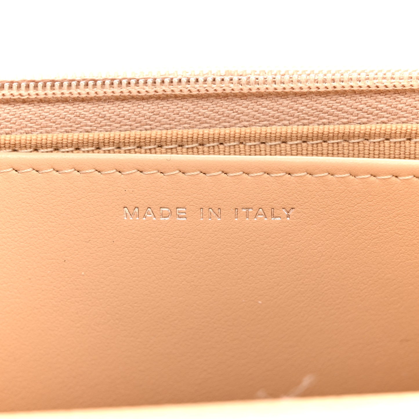 Caviar Quilted Wallet On Chain WOC Beige