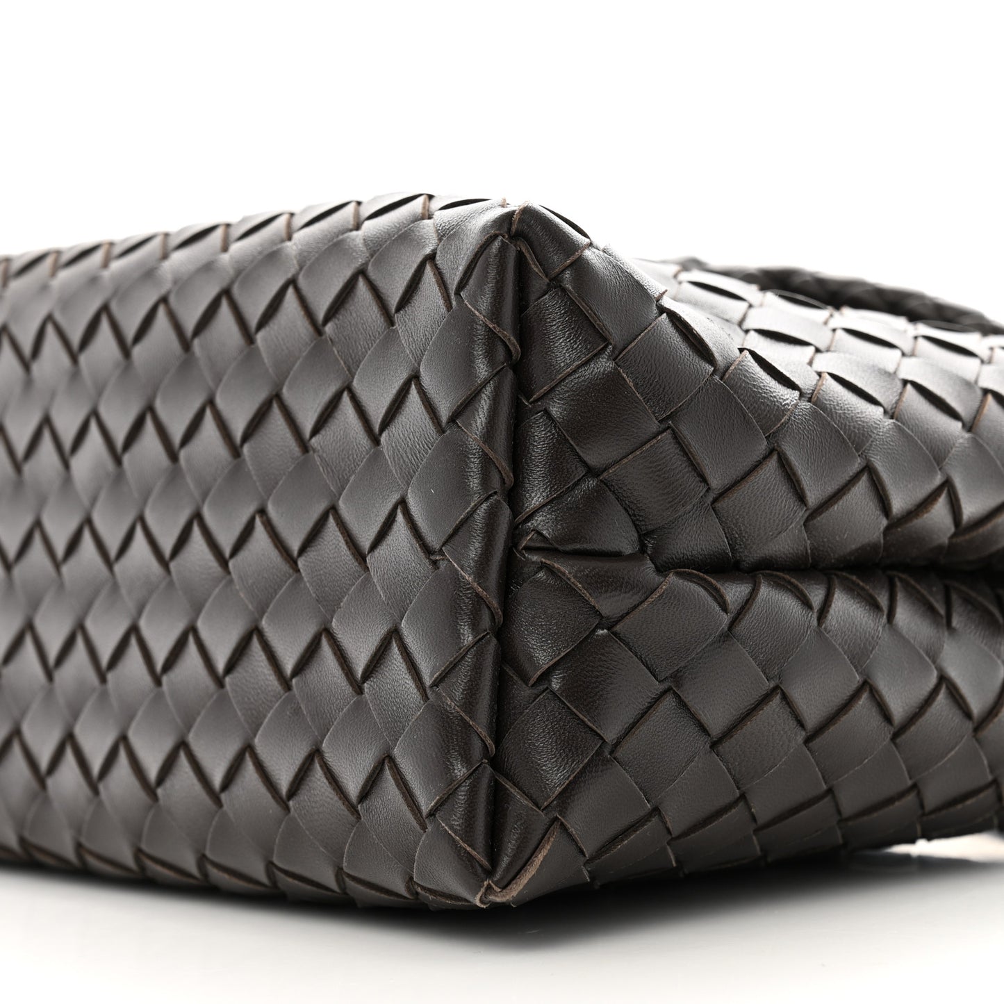 Nappa Intrecciato Medium Andiamo Shoulder Bag Fondant