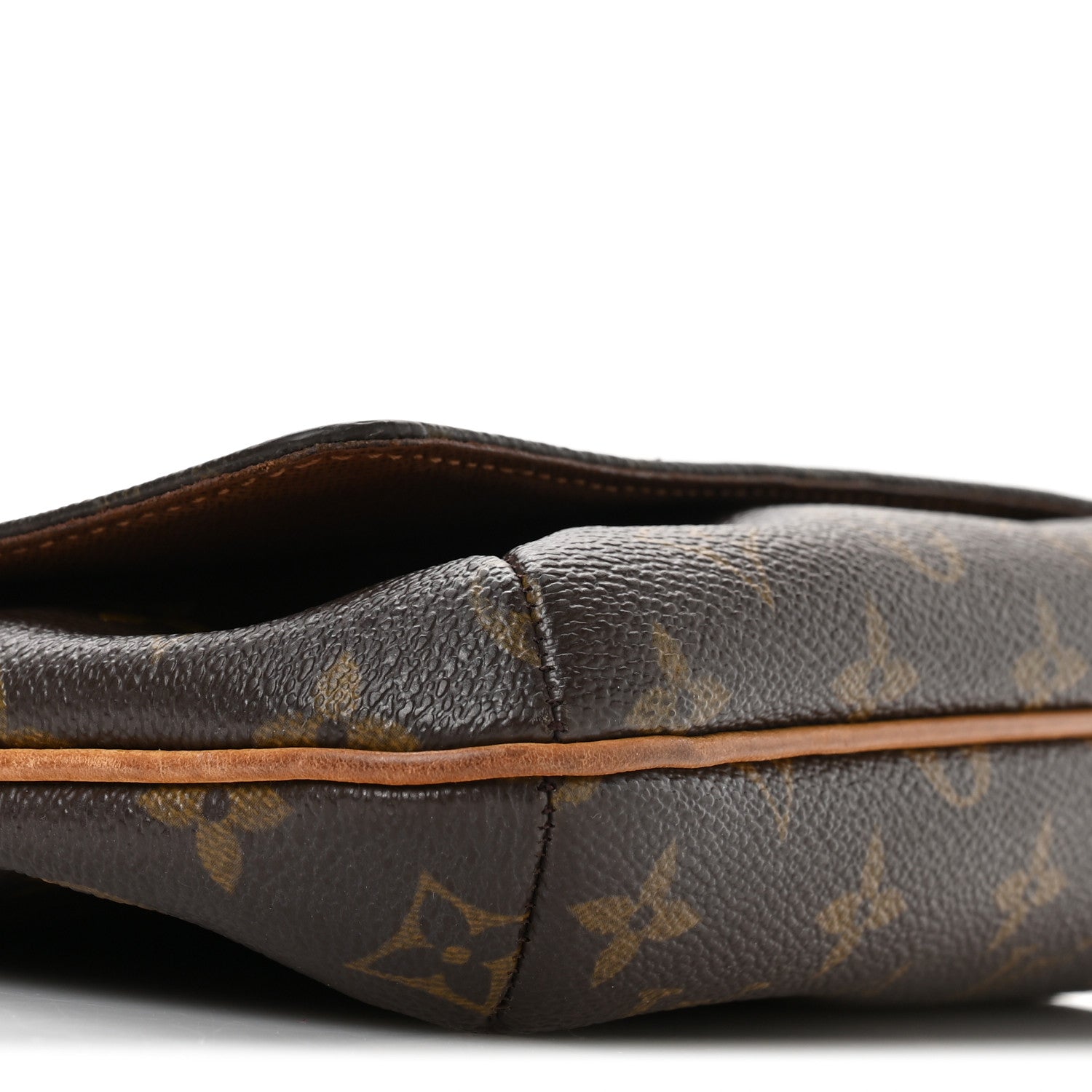 Louis Vuitton Monogram Musette Tango Long Strap 9 of 12