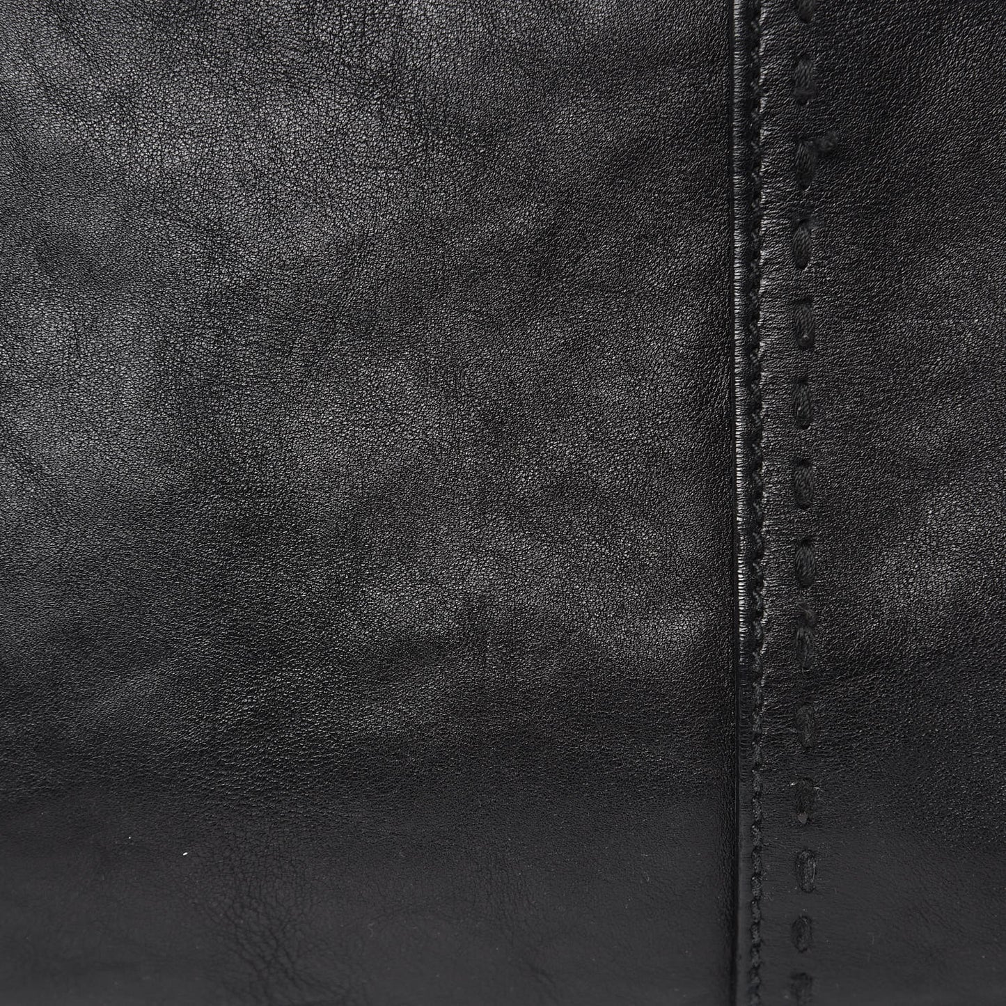 Calfskin Oversized Muse Black