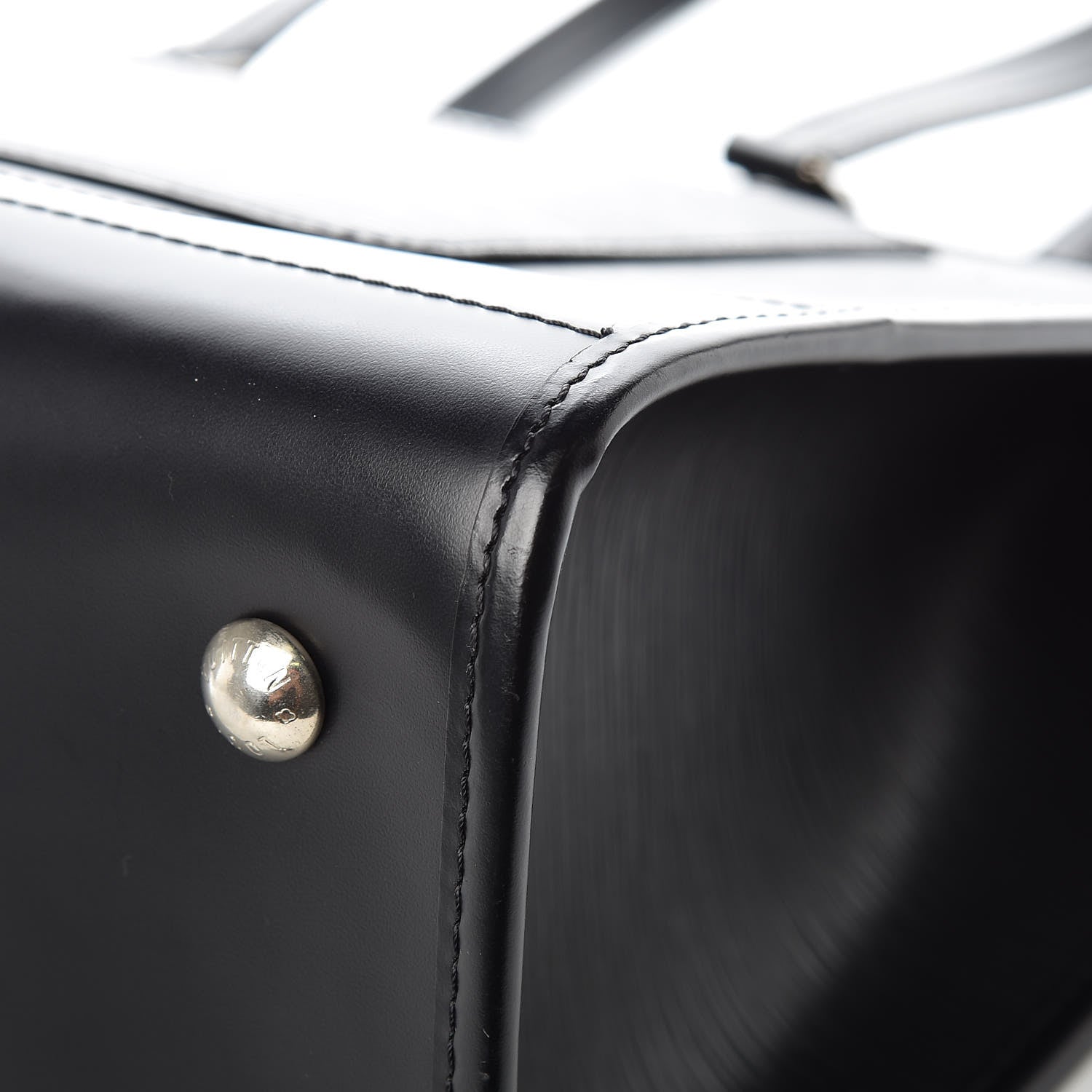 Louis Vuitton Epi Madeleine GM Black 18 of 20