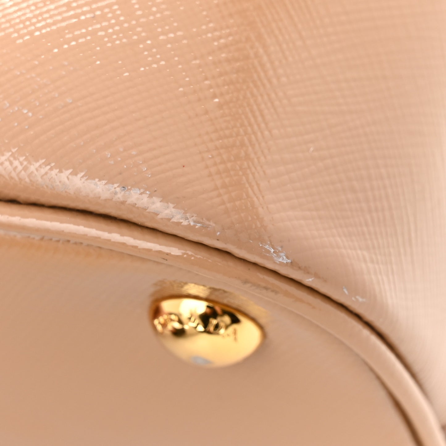 Saffiano Vernice Medium Promenade Tote Cammeo