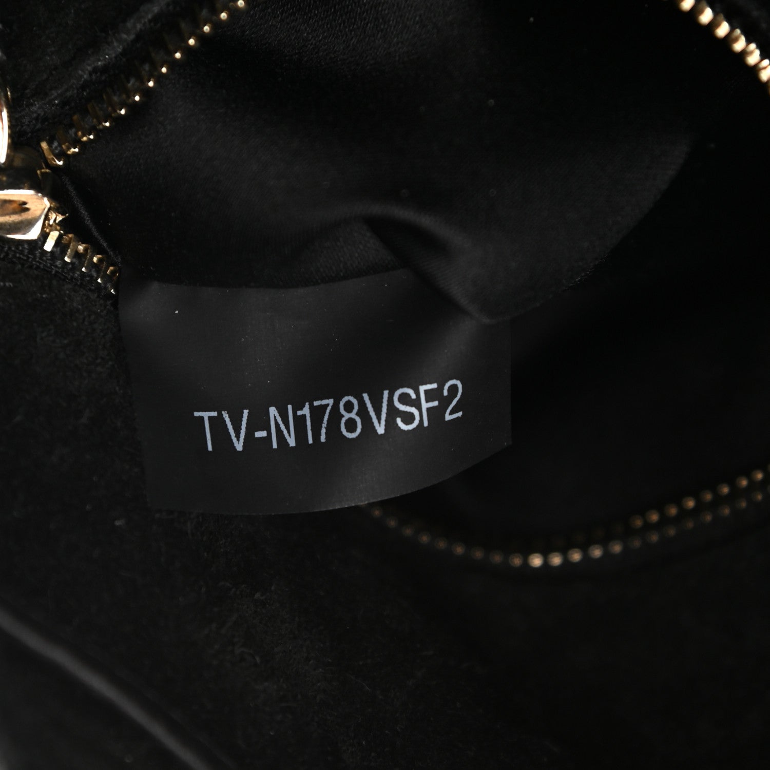 Valentino Garavani Grained Calfskin Rockstud Bucket Bag Black 7 of 13