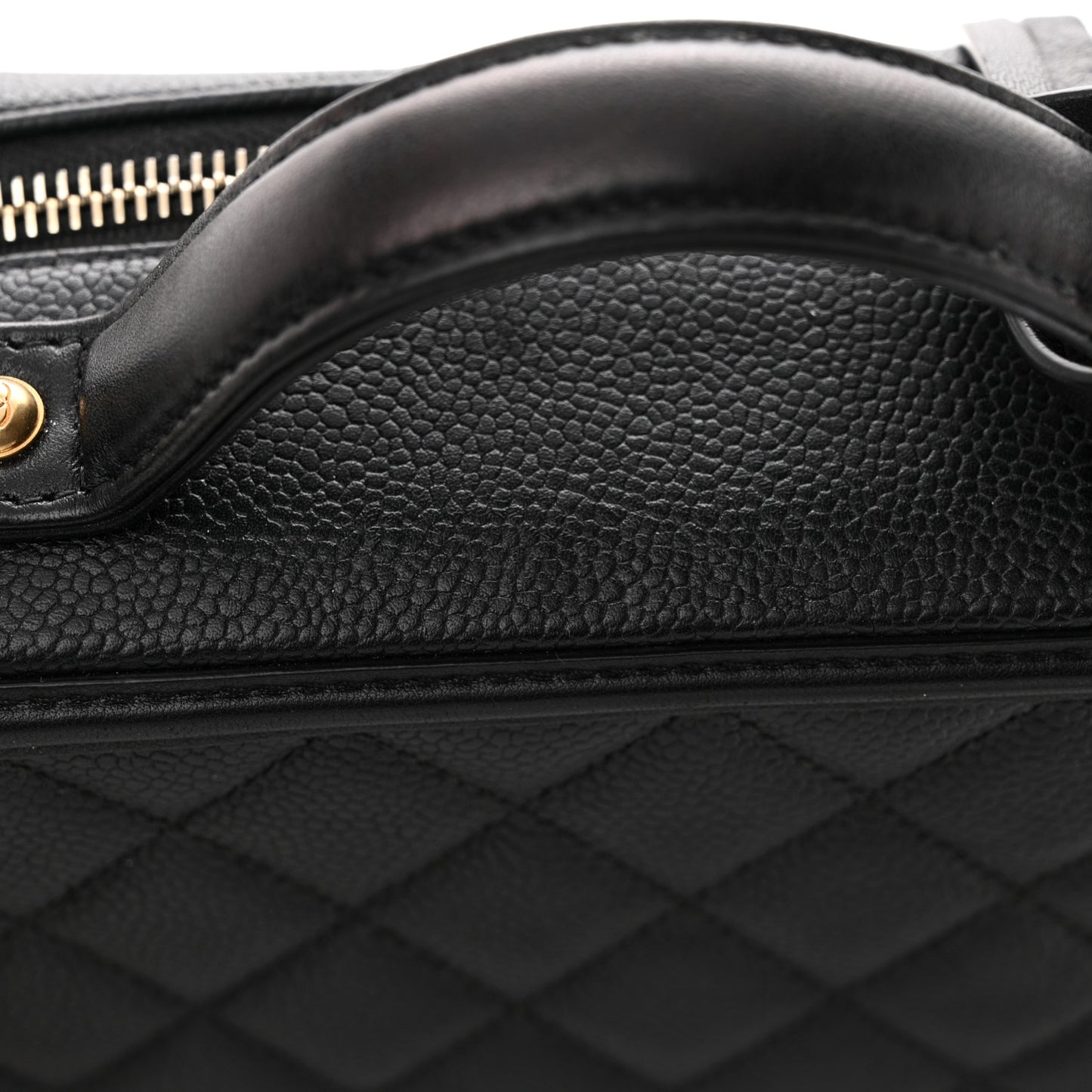 Caviar Quilted Medium CC Filigree Vanity Case Black