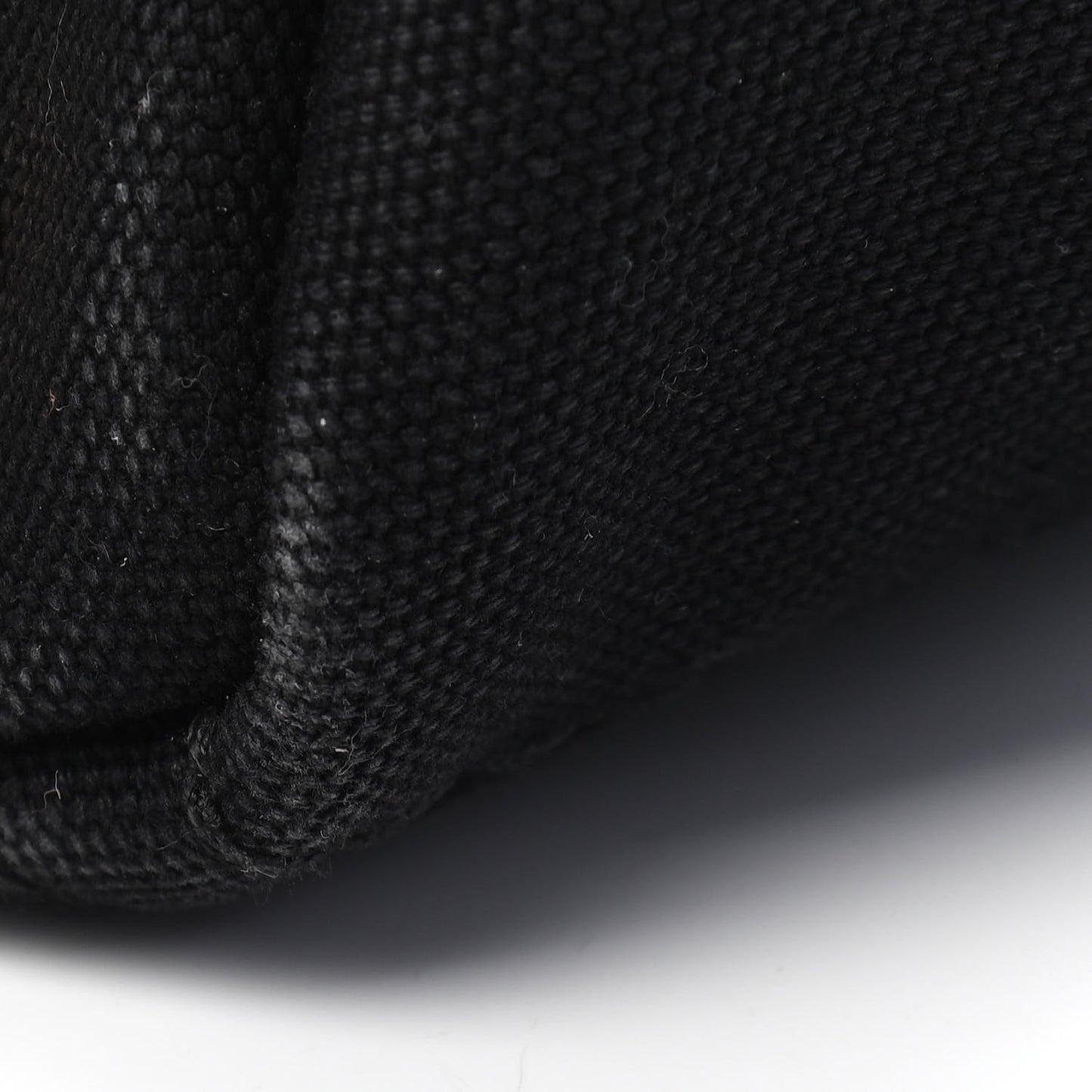 Canapa Small Logo Tote Black Talco