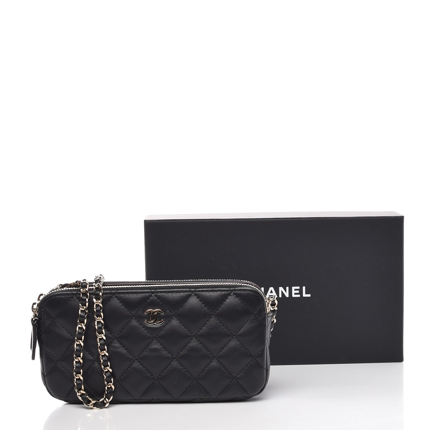 Lambskin Quilted Small Clutch With Chain Black