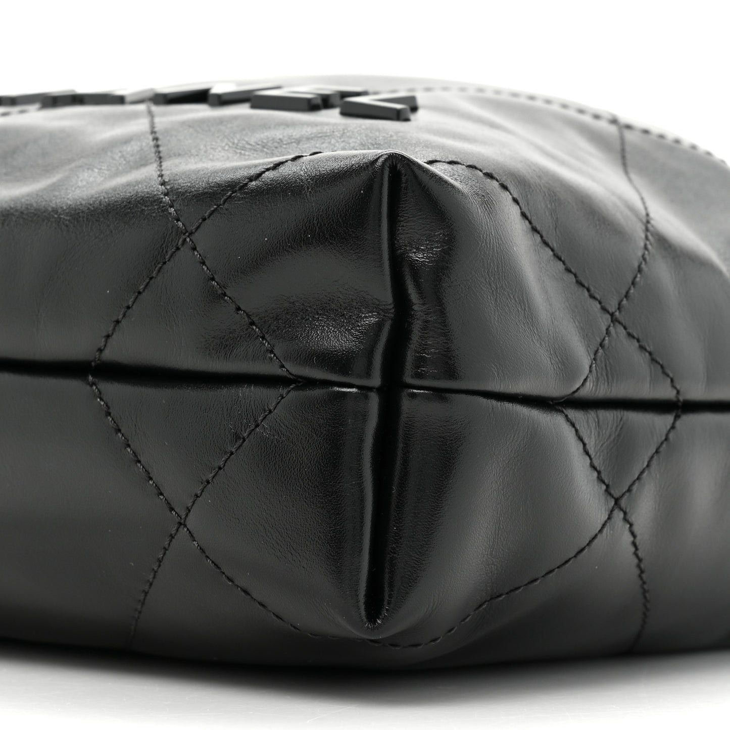 Shiny Calfskin Quilted Mini Chanel 22 So Black