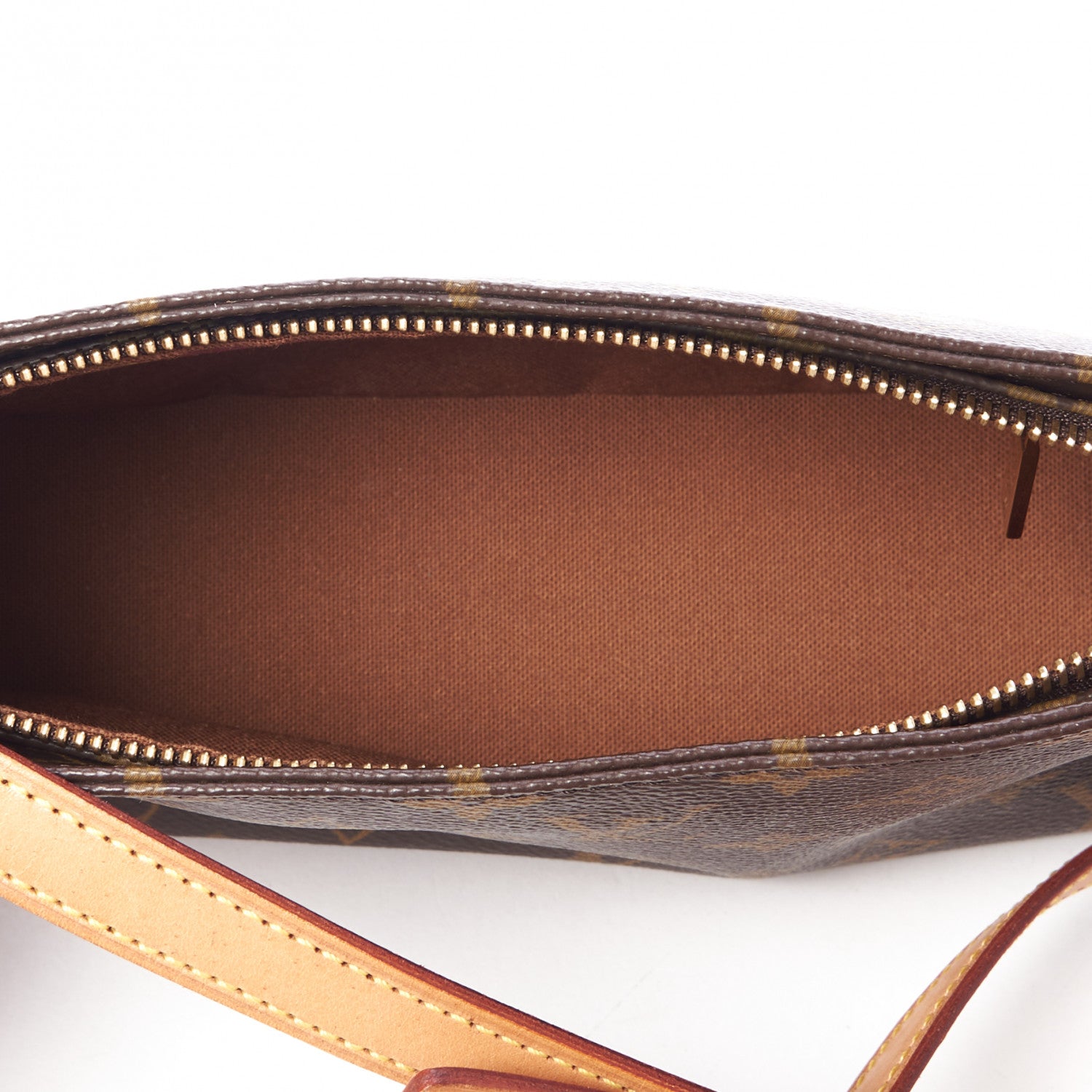 Louis Vuitton Monogram Trotteur 7 of 8