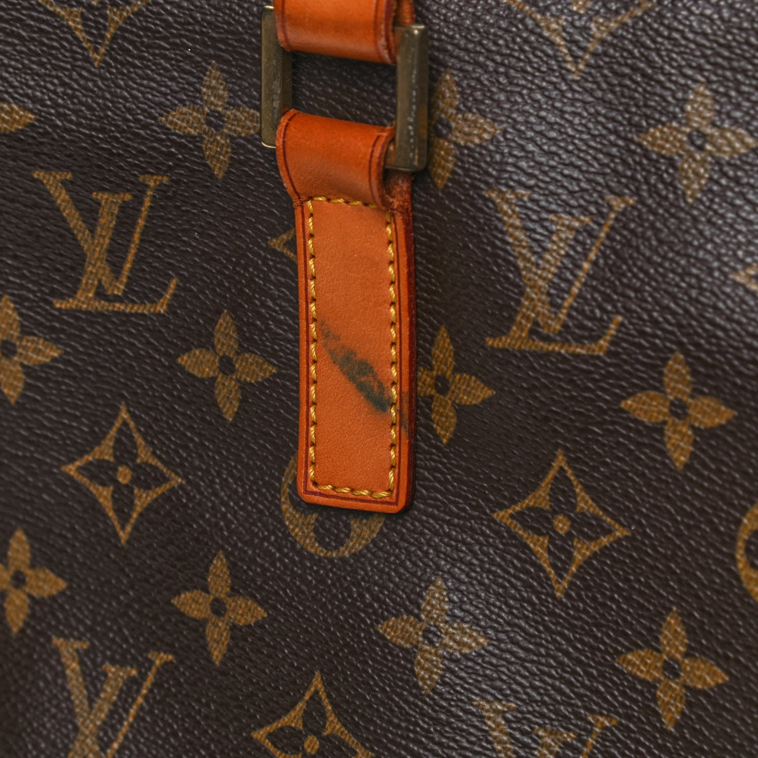 Louis Vuitton Monogram Cabas Mezzo 13 of 18