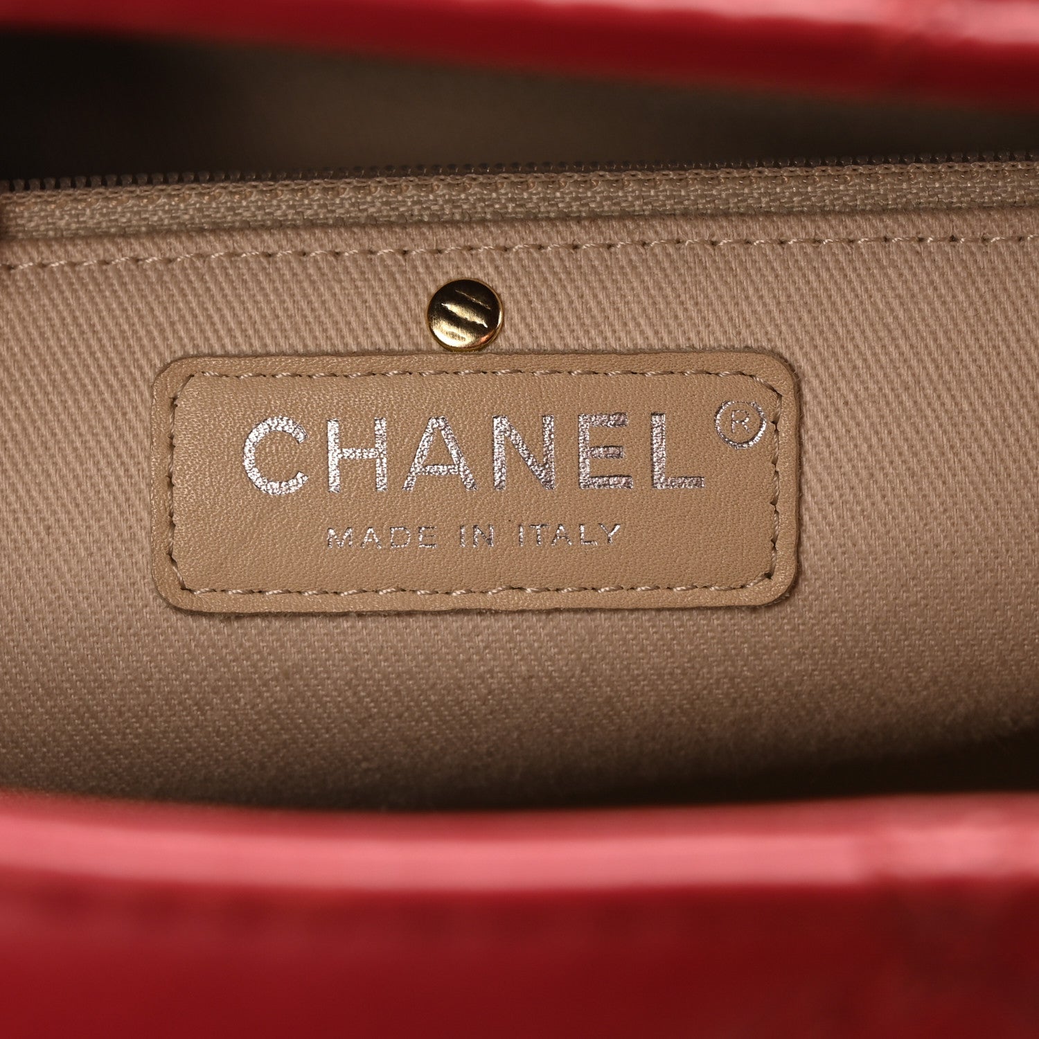 Chanel Calfskin Double Stitch Large Hamptons Tote Red 6 of 10