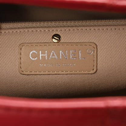 Chanel Calfskin Double Stitch Large Hamptons Tote Red 6 of 10