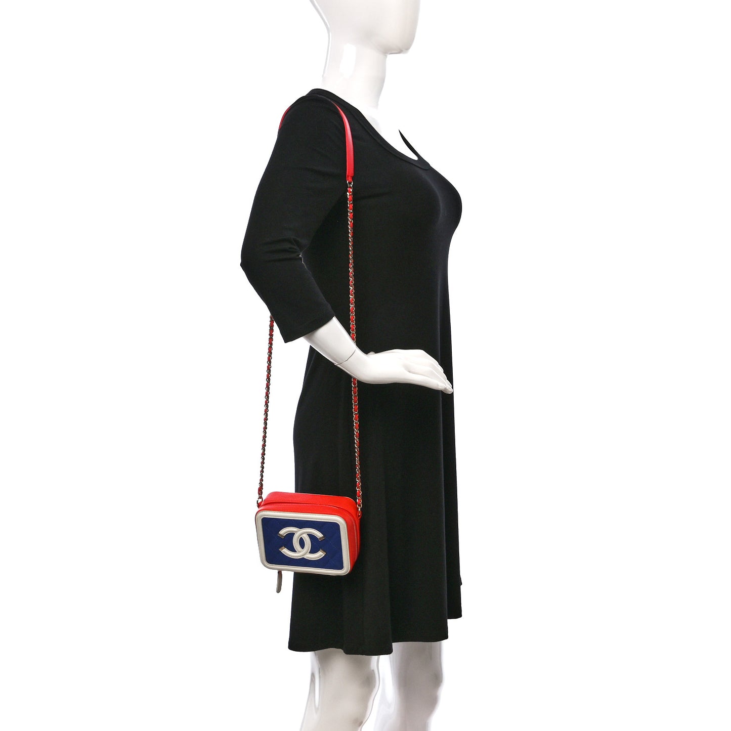 Caviar Quilted Filigree Vanity Clutch With Chain Blue White Red