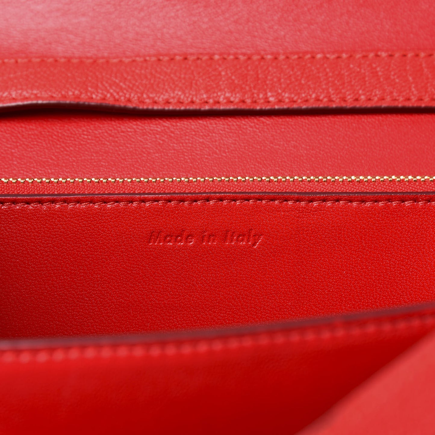Goatskin Medium Classic Box Flap Bag Carmin