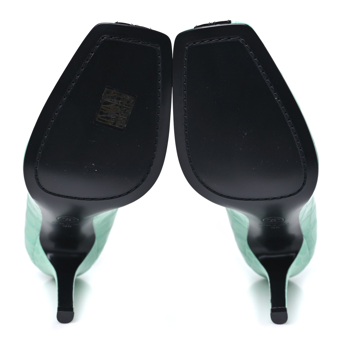 Crocodile Embossed Patent Calfskin Pumps 38 Green Black