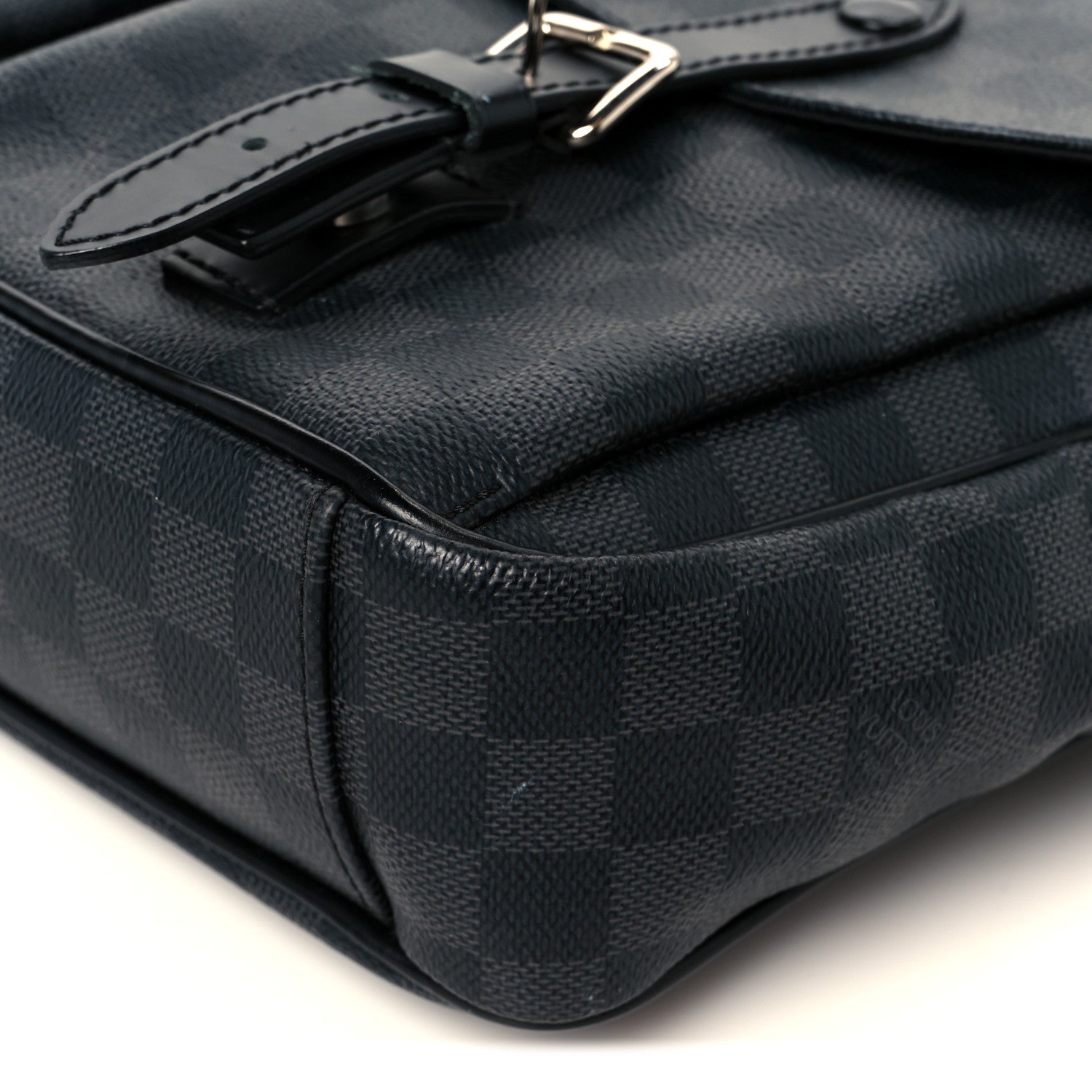 Louis Vuitton Damier Graphite Christopher Messenger Bag 10 of 10