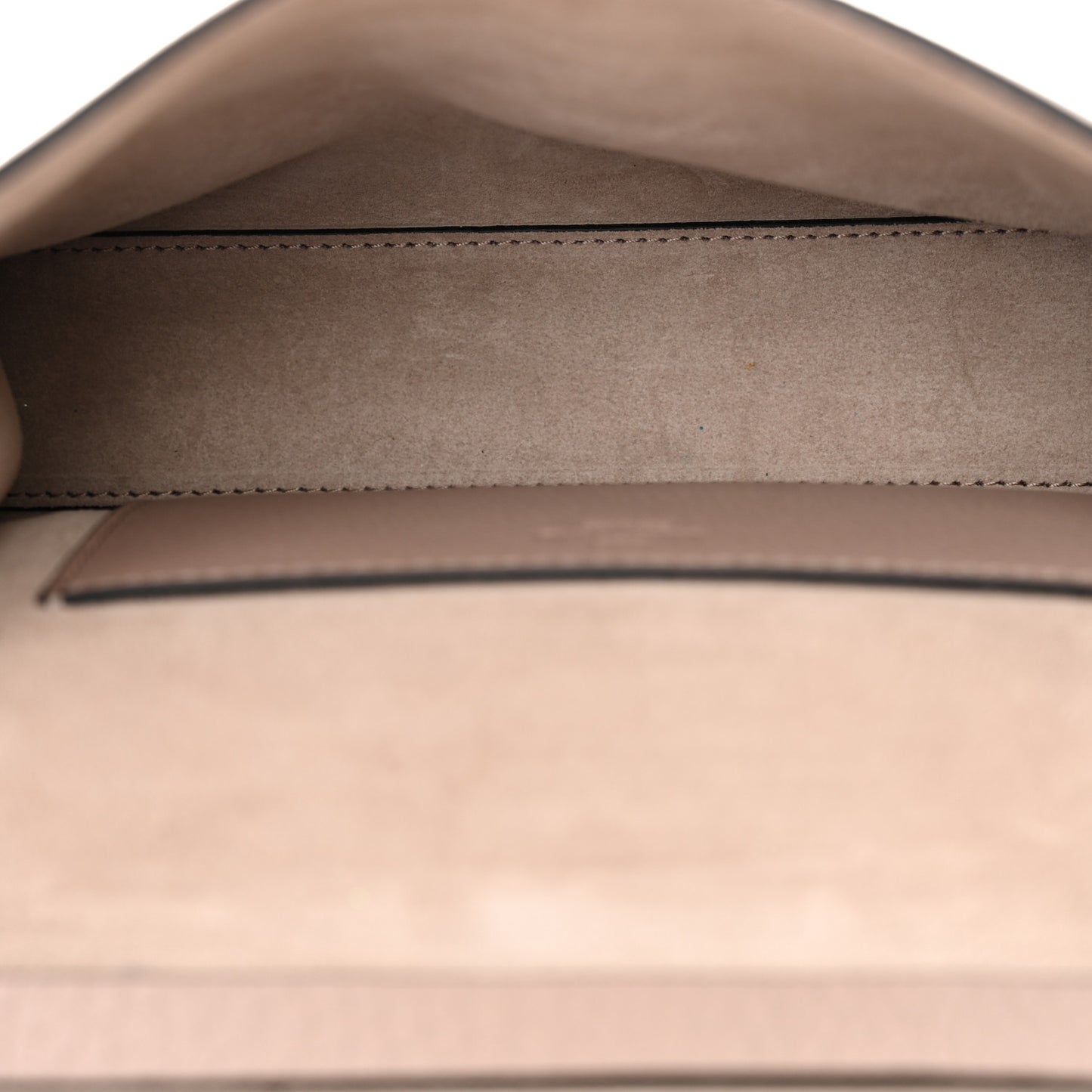 Pebbled Calfskin Medium Rockstud Flip Lock Crossbody Bag Poudre