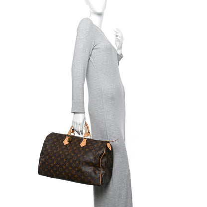 Louis Vuitton Monogram Speedy 40 2 of 10