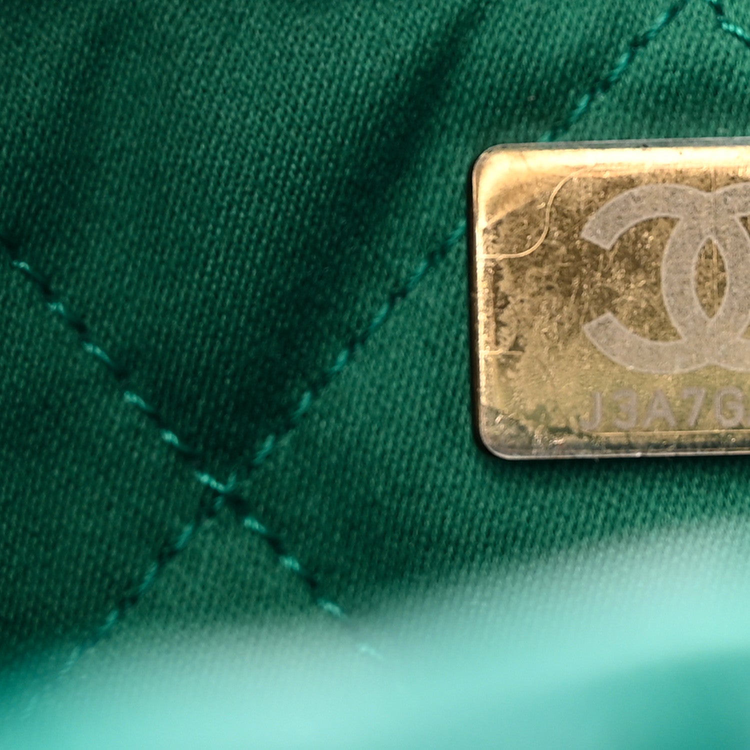 Chanel Shiny Calfskin Quilted Mini Chanel 22 Green 7 of 11