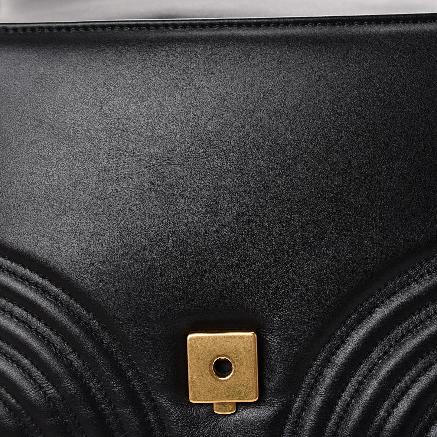 Calfskin Matelasse Small GG Marmont Top Handle Shoulder Bag Black