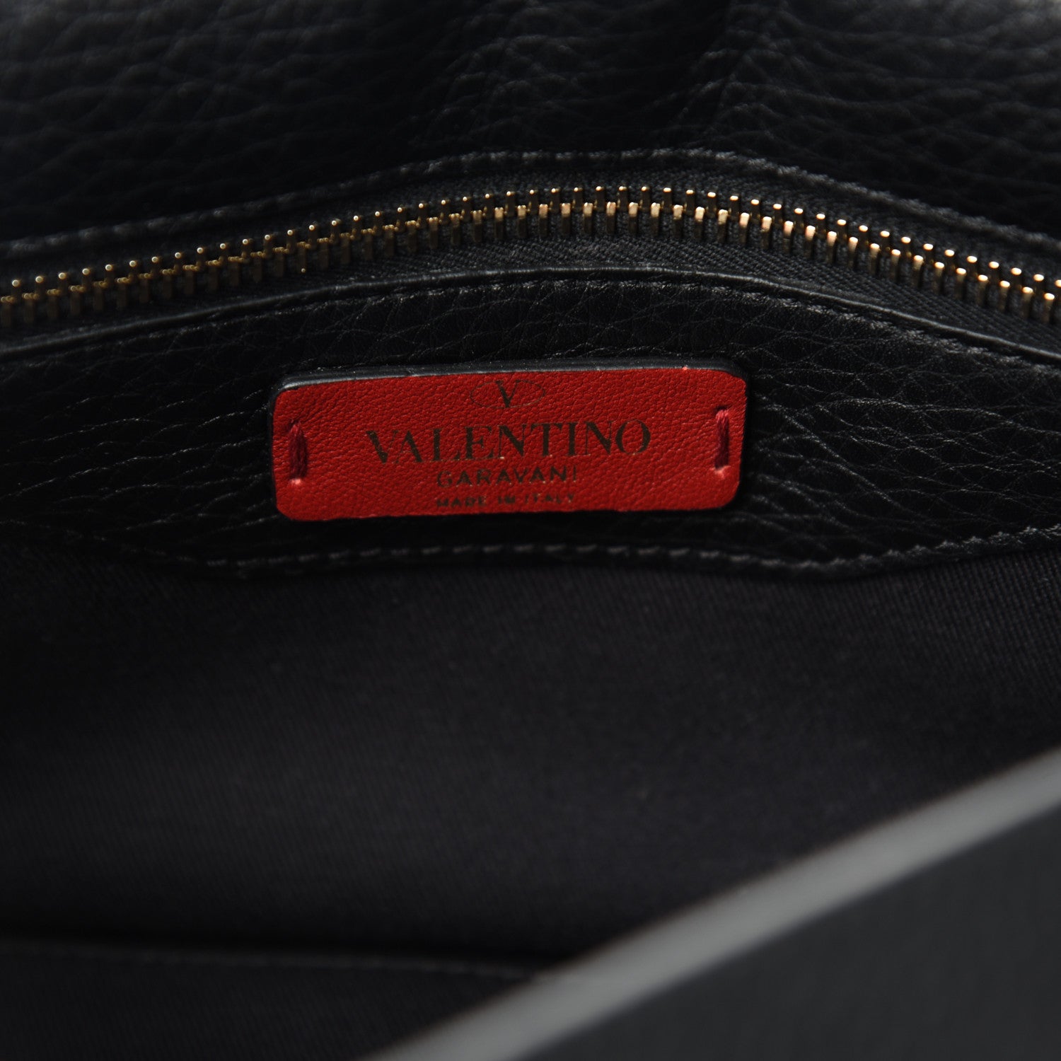 Valentino Garavani Pebbled Calfskin Rockstud Single Handle Flap Bag Black 6 of 9